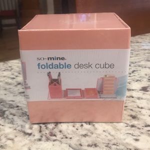 Foldable desk cube New